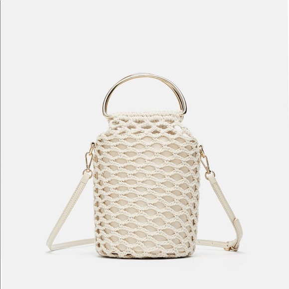 Zara Handbags - Zara summer bag // bloggers favorite
